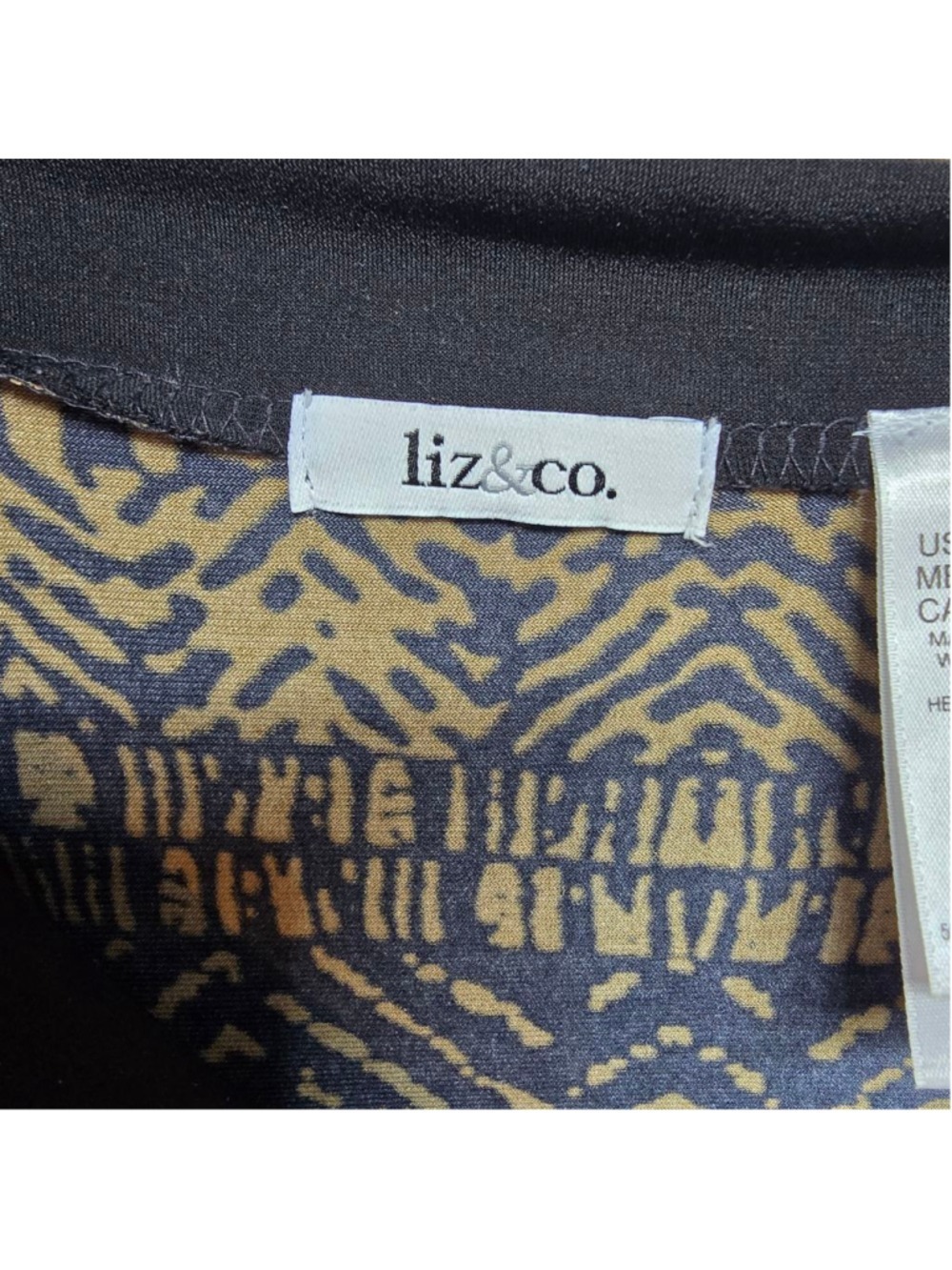 Women's Liz & Co. Black Gold Abstract Short Sleeve Tee L - Picture 4 of 9